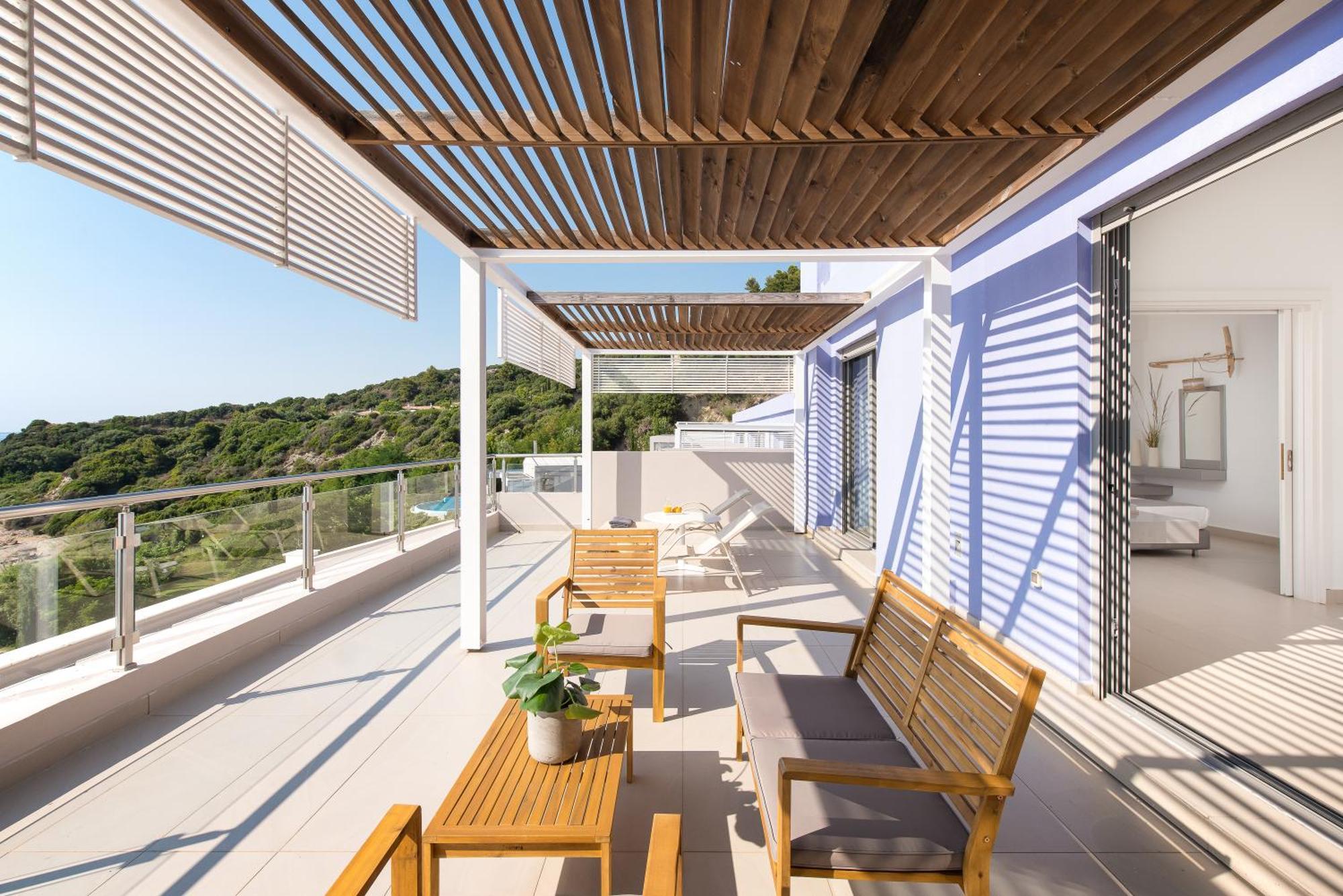 Suite with Panoramic Sea View